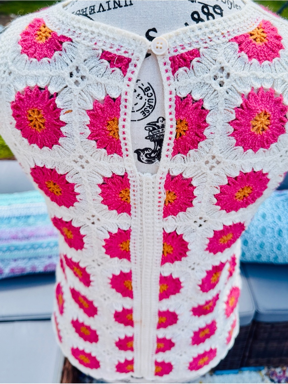 Handmade rebellion Crochet Floral Tank Top - Pink & White - Picture 10 of 10